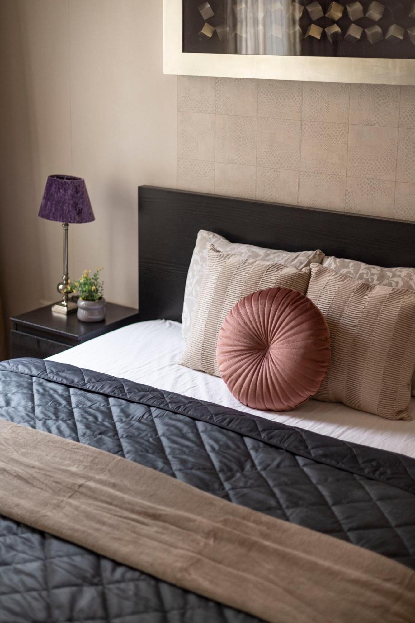 Exclusive Central Suite With Balcony By Prestige Homes Budapesta Exterior foto