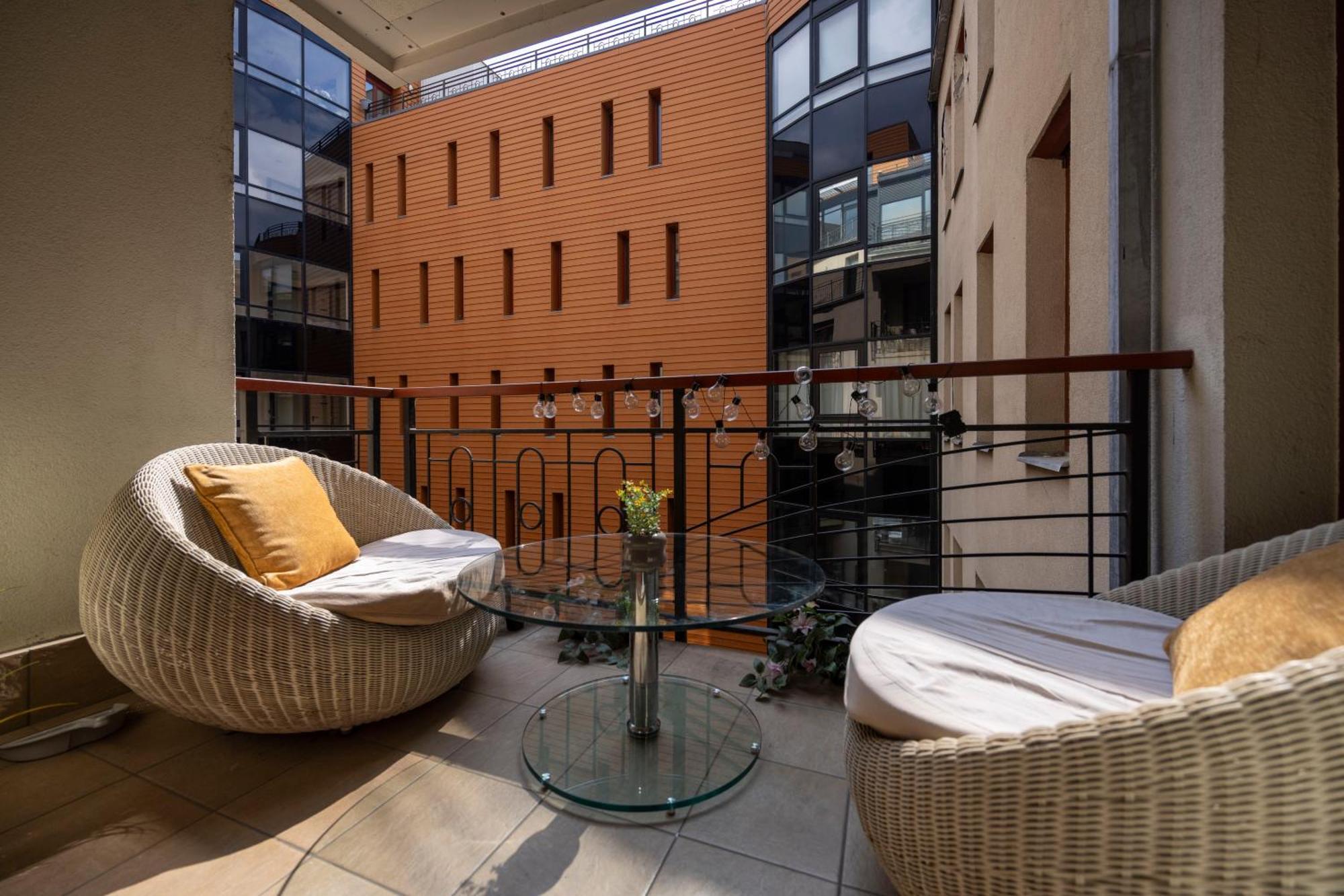 Exclusive Central Suite With Balcony By Prestige Homes Budapesta Exterior foto